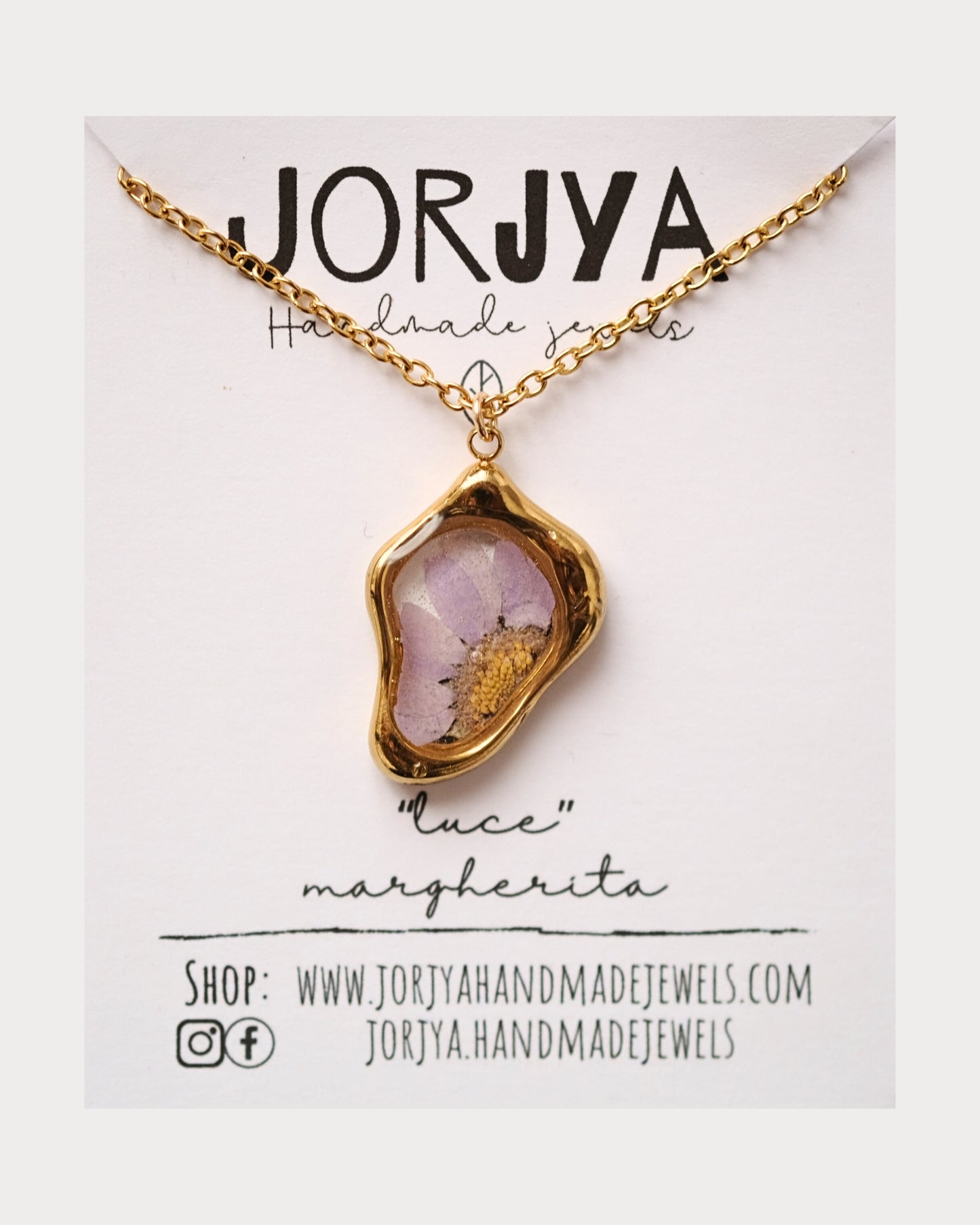 Collana "luce" con frammenti di margherita