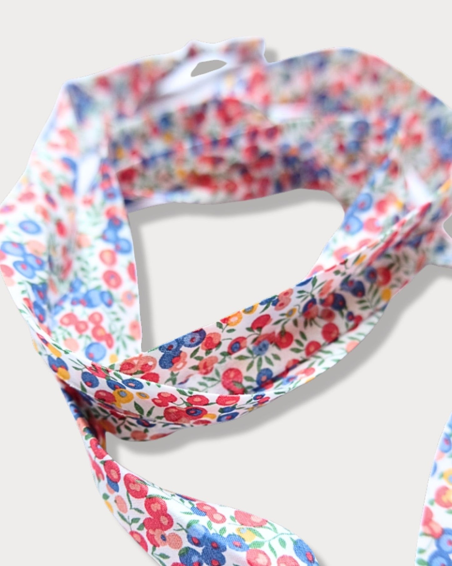 Collana in tessuto di cotone floreale con pendente con ortensia verde
