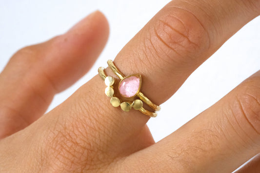 Anello CARLOTTA con petali di gerbera rosa
