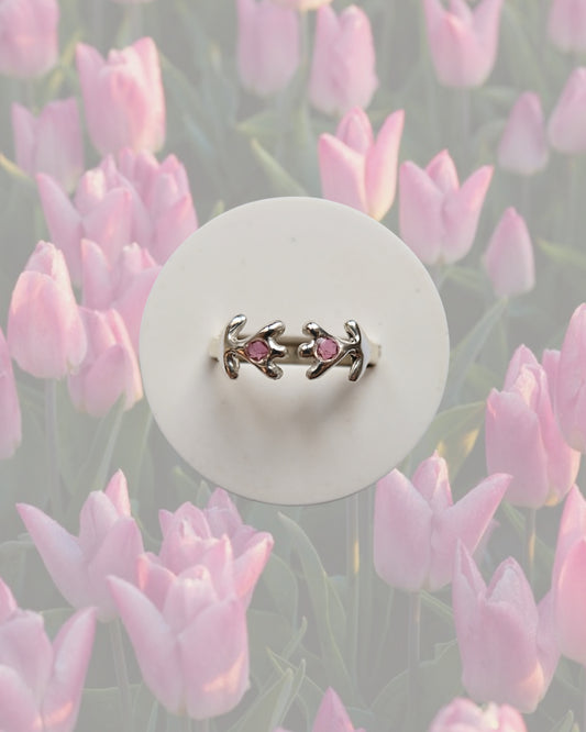 Anello in argento 925 regolabile a forma di tulipani con frammenti di fiori