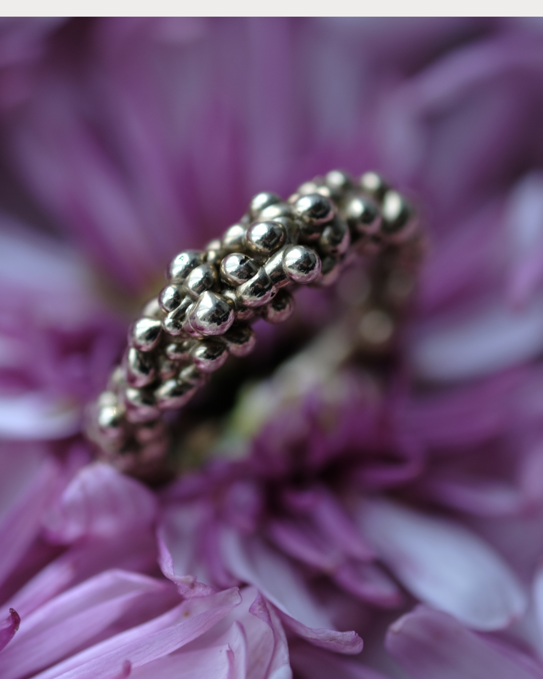 RUGIADA - Anello in ottone con gocce di rugiada