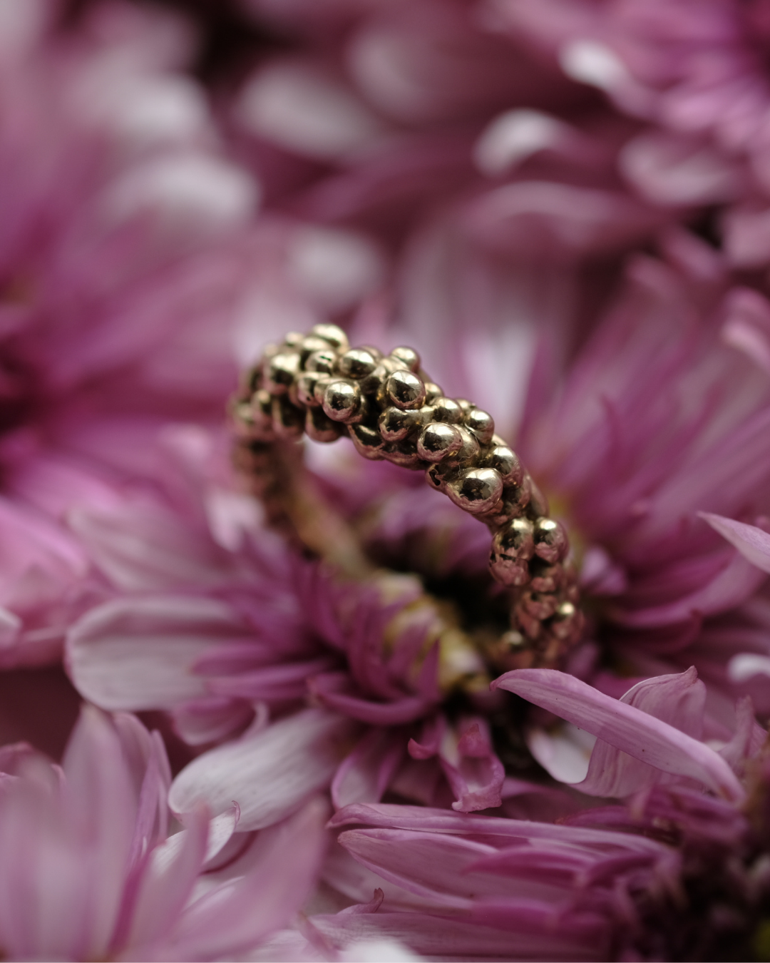 RUGIADA - Anello in ottone con gocce di rugiada