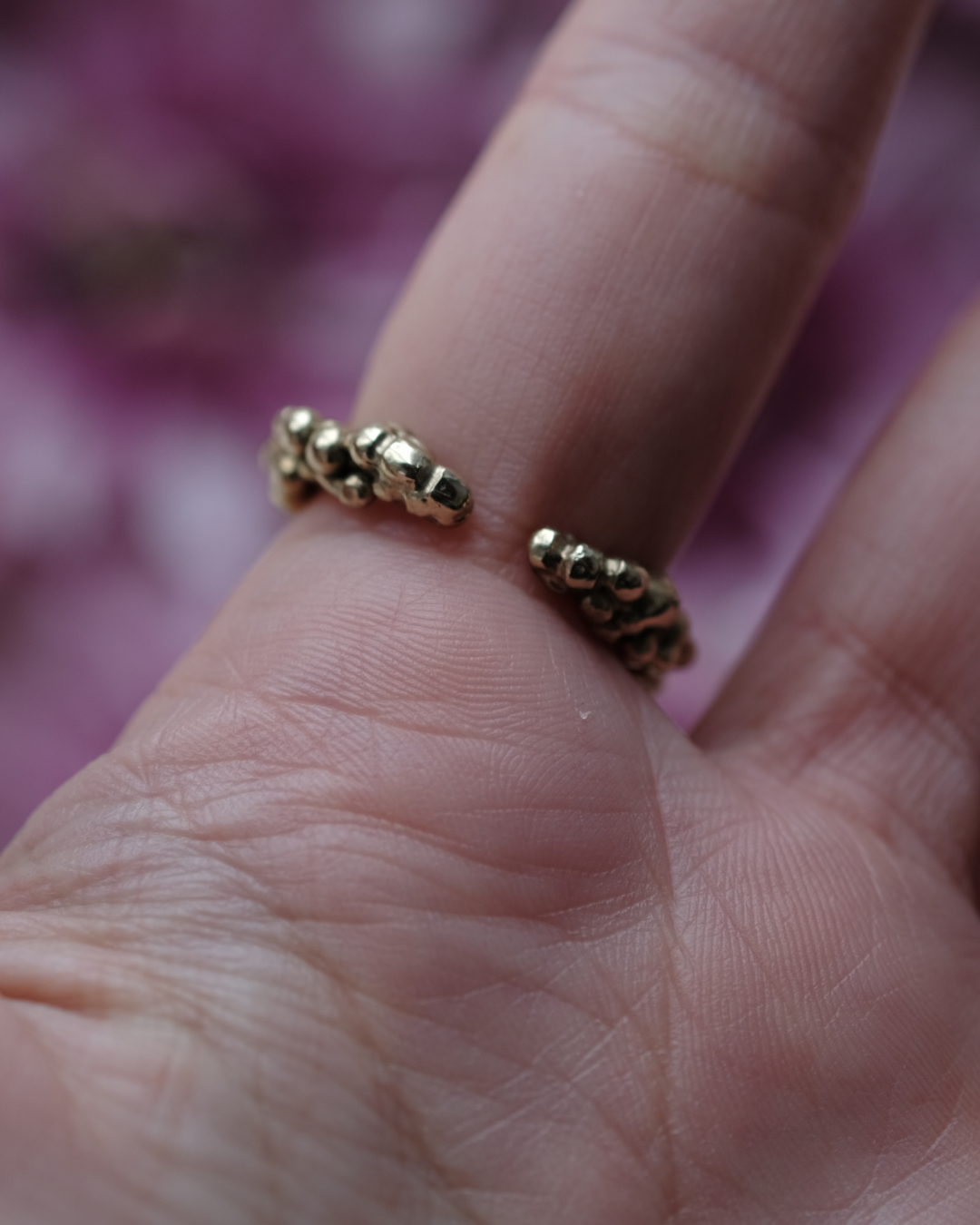 RUGIADA - Anello in ottone con gocce di rugiada