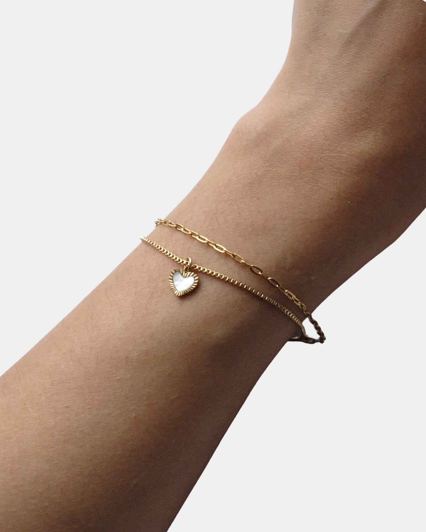 Bracciale con doppio filo con cuore effetto madreperla