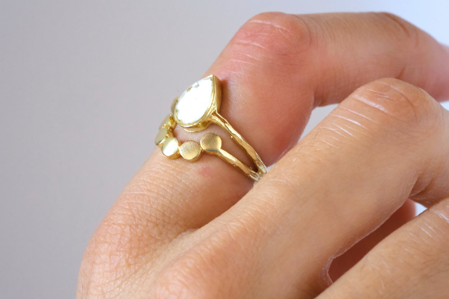 Anello ISABELLA con petali di margherita