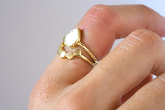 Anello ISABELLA con petali di margherita