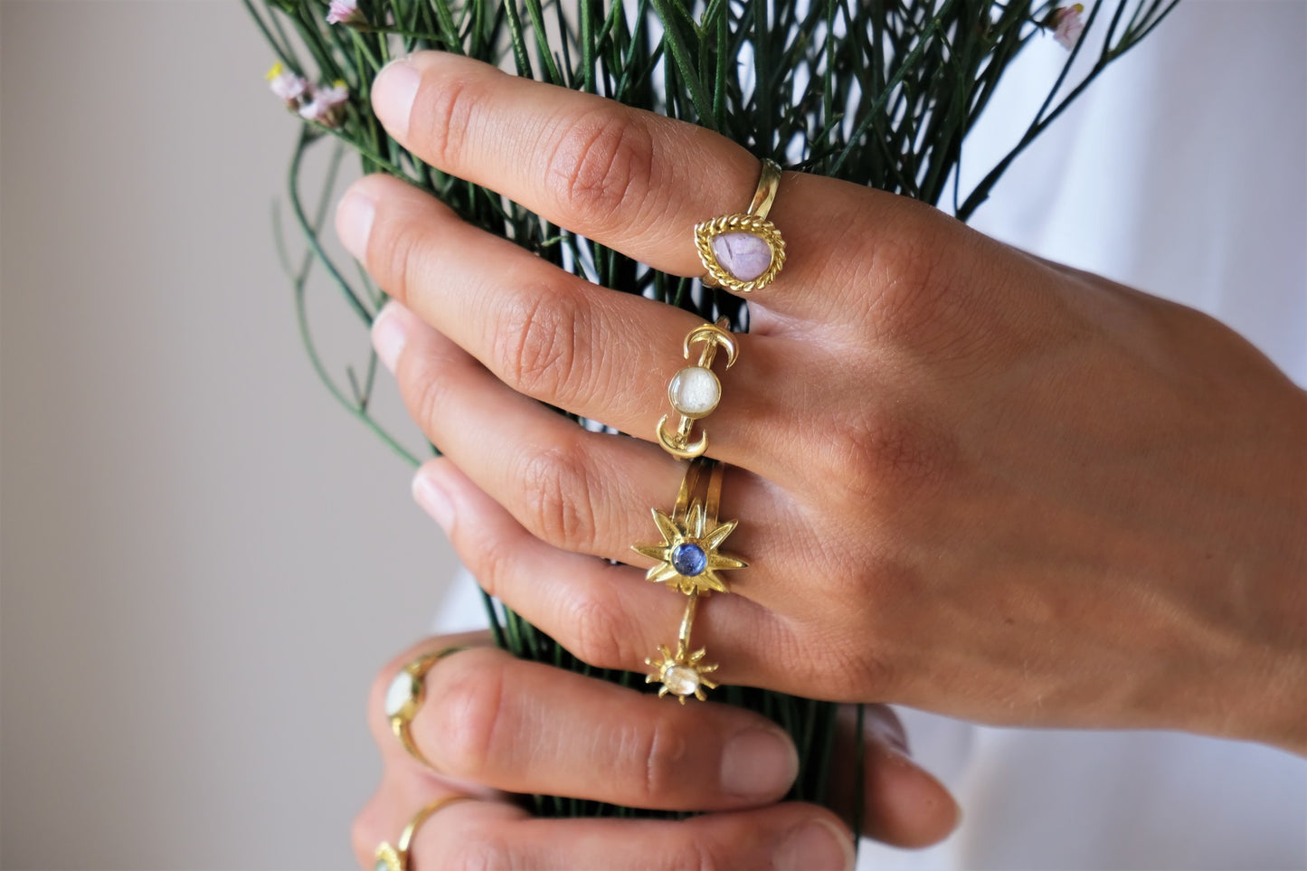 Anello BIANCA con petali di margherita