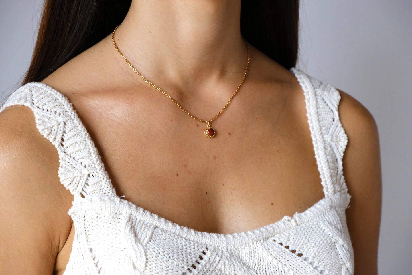 Collana girocollo con pietra tonda di diaspro rosso