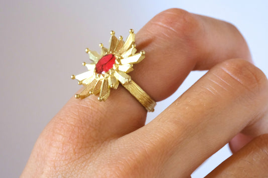 Anello MARIA TERESA con foglie rosse di mirtillo