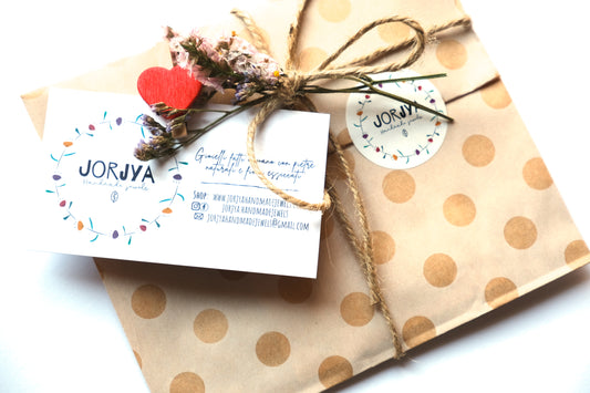 Confezione regalo (specificare nelle note se è di Natale)