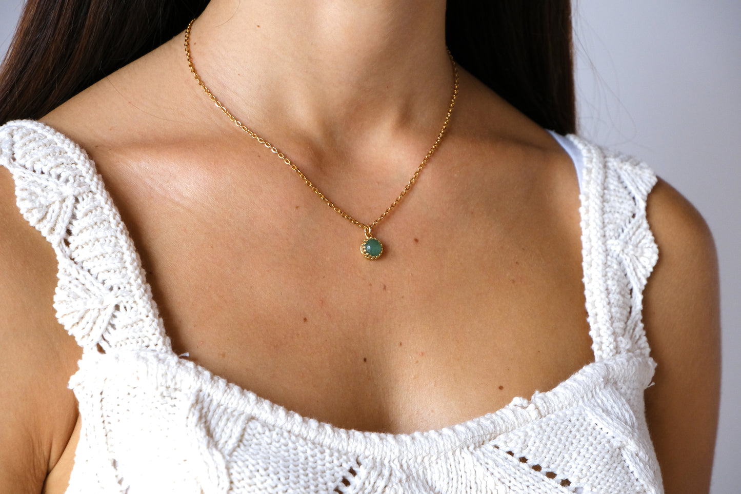 Collana girocollo con pietra tonda di avventurina
