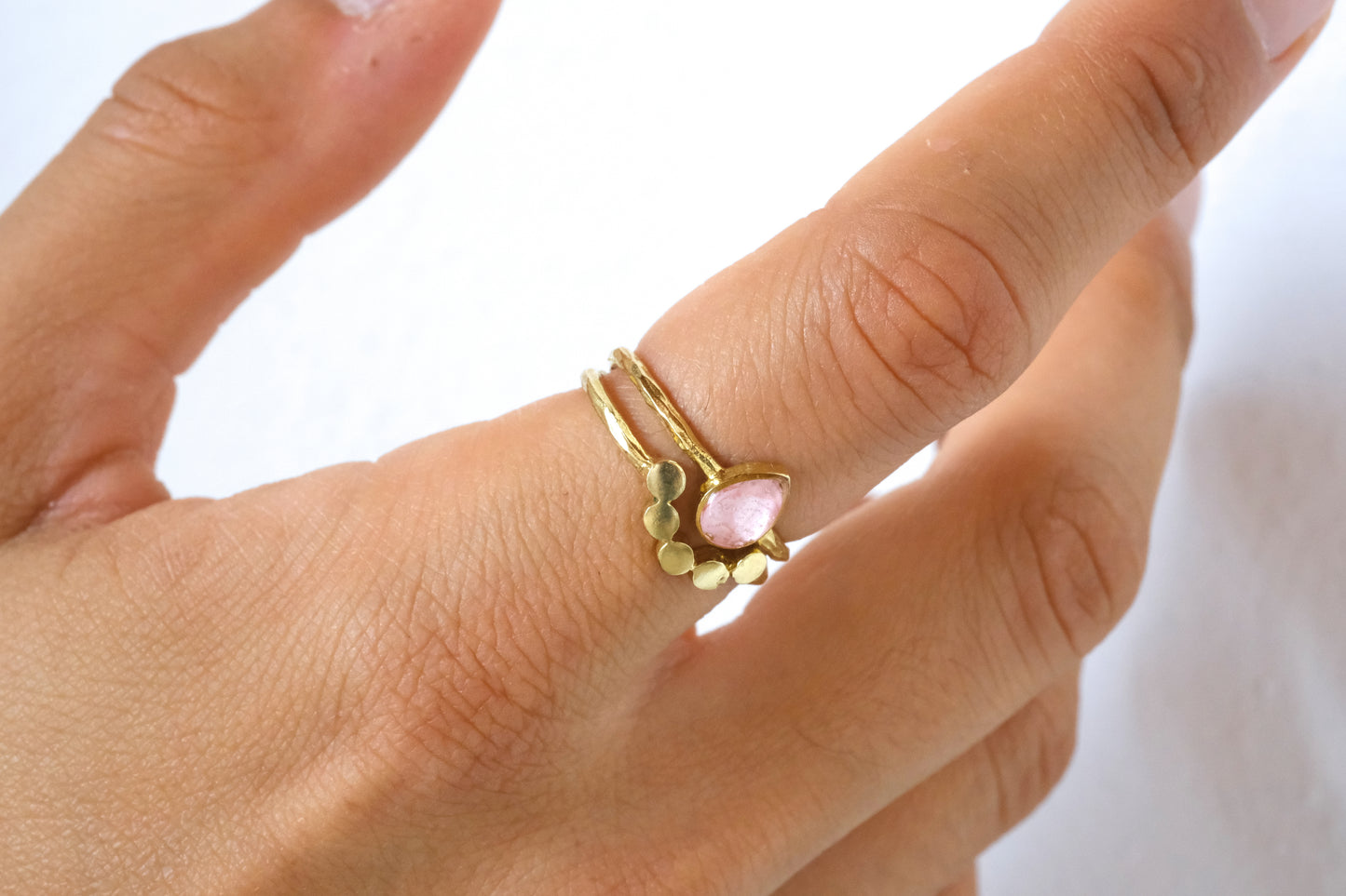 Anello CARLOTTA con petali di gerbera rosa