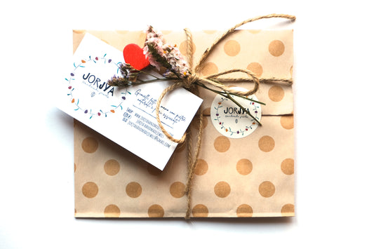 Confezione regalo (specificare nelle note se è di Natale)